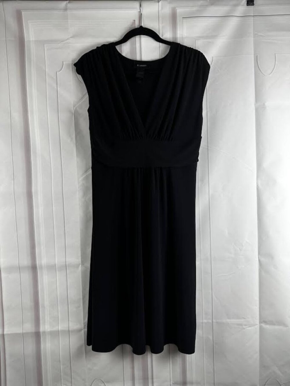 Women - Sleeveless - Black Dress - Size 14